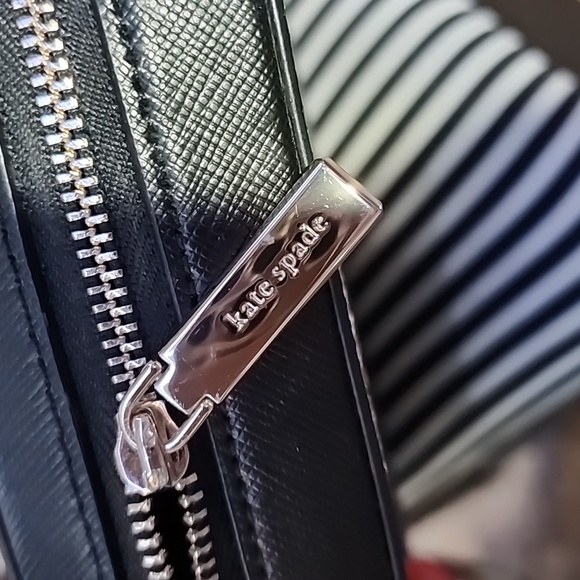 Kate spade camera crossbody - Picture 3 of 4
